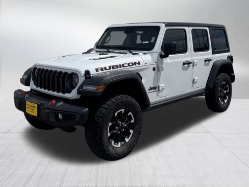 Used 2025 Jeep Wrangler Unlimited Rubicon AWD/4WD image 3