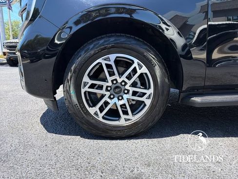 Certified 2025 Ford Expedition Active AWD/4WD image 32