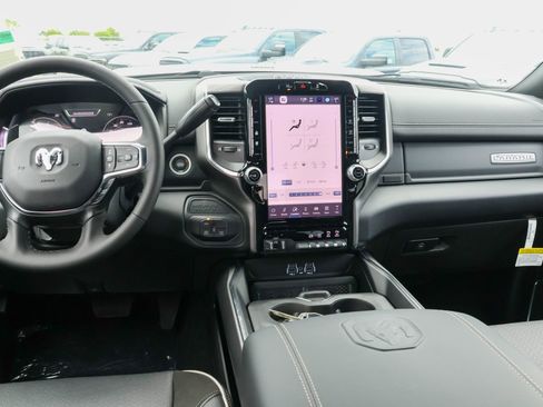 New 2026 RAM 2500 Laramie AWD/4WD image 14