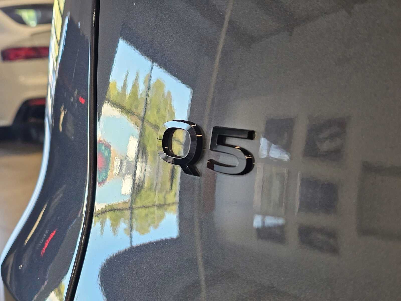 Used 2025 Audi Q5 Premium w/ Convenience Package AWD/4WD image 15