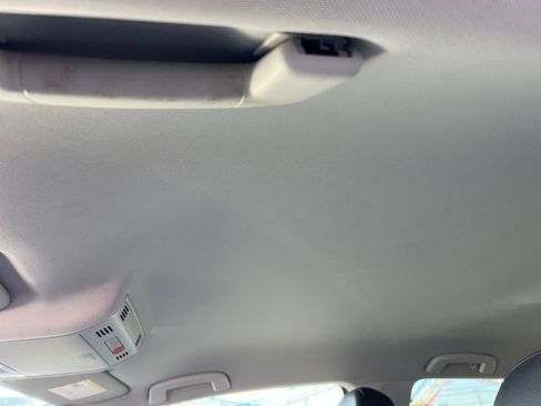 Used 2015 Volkswagen Golf S image 33