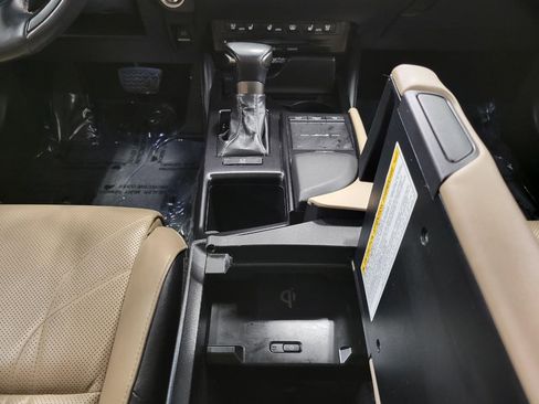 Used 2019 Lexus ES 350 w/ Accessory Package 2 image 18