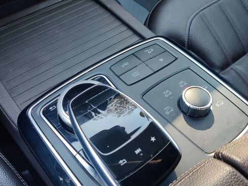 Used 2019 Mercedes-Benz GLS 450 GLS 450 4MATIC Sport Utility 4 w/ Premium 1 Package image 33