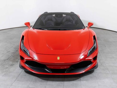 Certified 2023 Ferrari F8 Tributo image 2