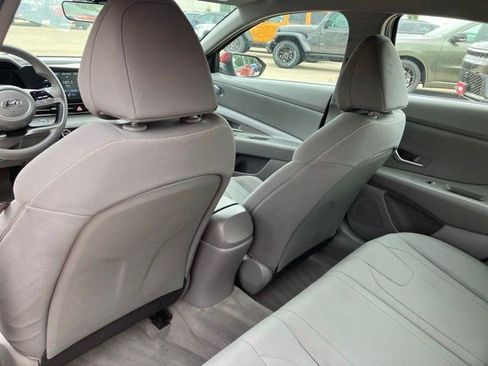 Used 2023 Hyundai Elantra SEL FWD image 22