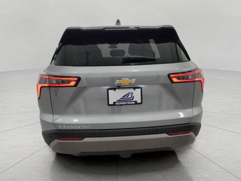 Used 2025 Chevrolet Equinox LT image 25