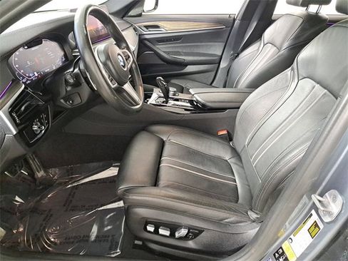 Used 2021 BMW M550i xDrive image 18