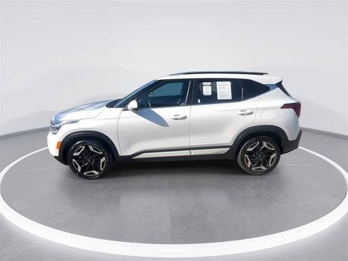 Used 2024 Kia Seltos SX w/ SX Sunroof Package image 5