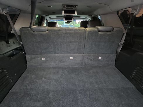 Used 2019 Cadillac Escalade ESV Luxury image 21