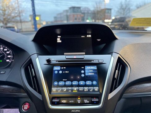 Used 2019 Acura MDX SH-AWD w/ Technology Package image 16