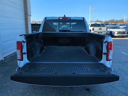 Certified 2019 RAM 1500 Big Horn image 32