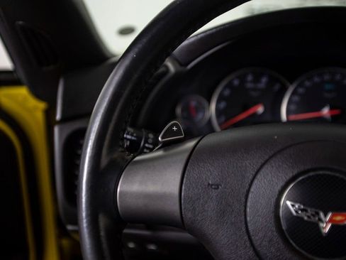 Used 2006 Chevrolet Corvette Convertible w/ Preferred Equipment Group image 31