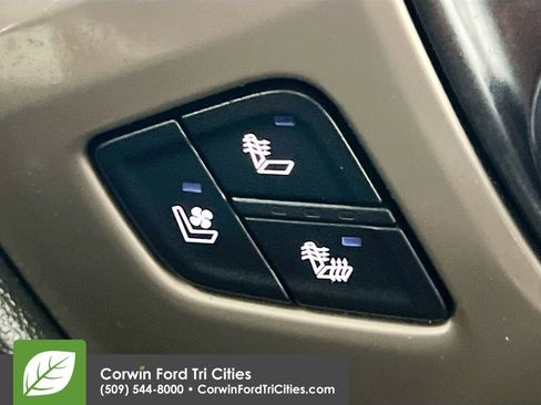 Used 2016 GMC Sierra 2500 Denali w/ Duramax Plus Package image 24