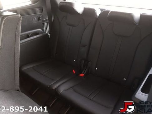 Certified 2024 Kia Sorento S w/ Panoramic Sunroof Package FWD image 15