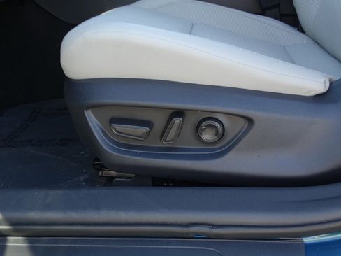 New 2026 Toyota Camry XLE image 9