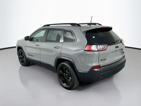 Used 2023 Jeep Cherokee Altitude Lux AWD/4WD image 5