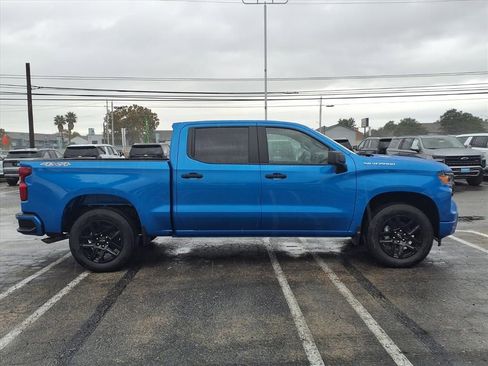 New 2026 Chevrolet Silverado 1500 Custom image 3