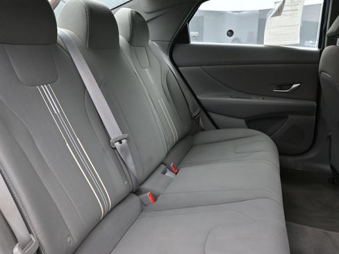 Used 2021 Hyundai Elantra SEL w/ Convenience Package image 24