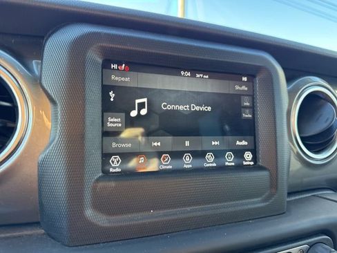 Used 2019 Jeep Wrangler Unlimited Sahara w/ LED Lighting Group image 20