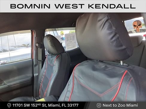 Used 2017 Toyota Tacoma SR image 16