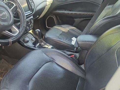 Used 2019 Jeep Compass Limited AWD/4WD image 3