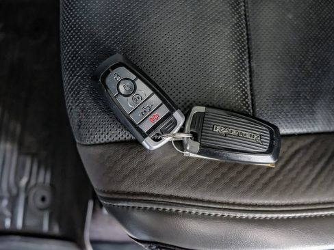 Used 2019 Ford F150 Raptor w/ Equipment Group 802A Luxury AWD/4WD image 64