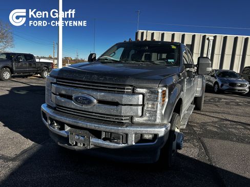 Used 2019 Ford F350 Lariat w/ Lariat Ultimate Package image 1
