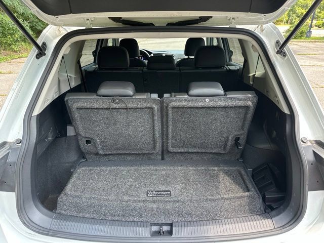 Used 2022 Volkswagen Tiguan SE FWD image 31