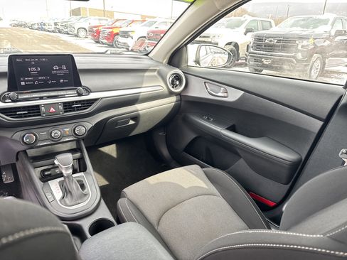 Used 2024 Kia Forte LXS image 13
