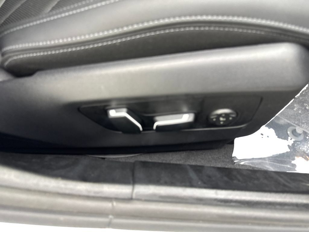 Used 2026 BMW 530i RWD image 48
