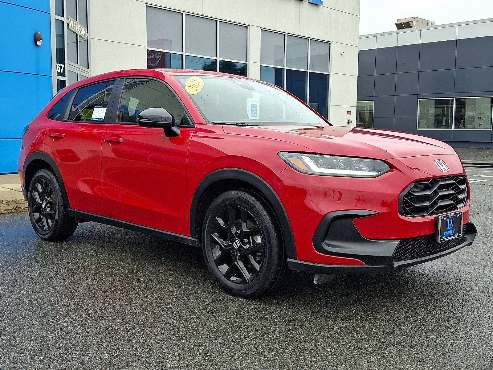 Used 2025 Honda HR-V Sport image 3