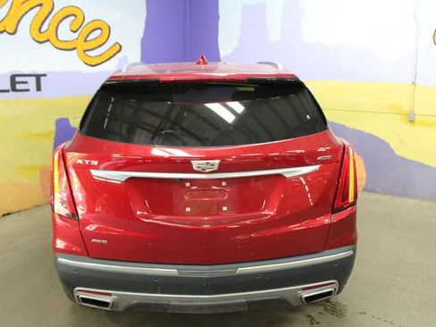 Used 2021 Cadillac XT5 Premium Luxury AWD/4WD image 4