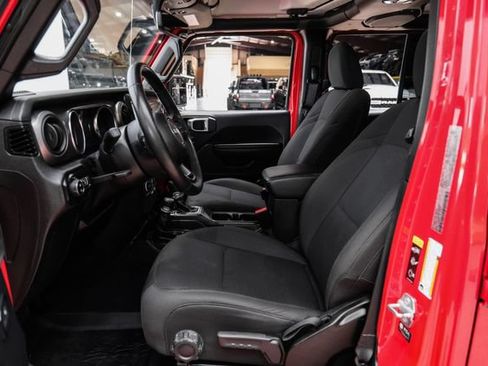 Used 2021 Jeep Gladiator Sport AWD/4WD image 17