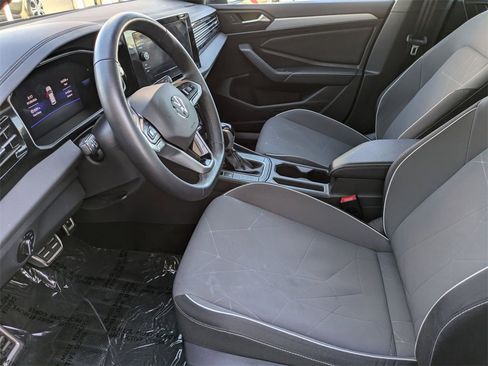 Used 2025 Volkswagen Jetta Sport image 23