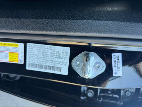 Used 2024 Honda CR-V Sport image 16