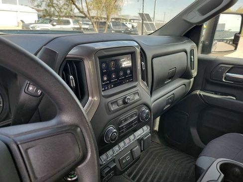 Used 2025 Chevrolet Silverado 2500 Custom w/ Custom Value Package image 20