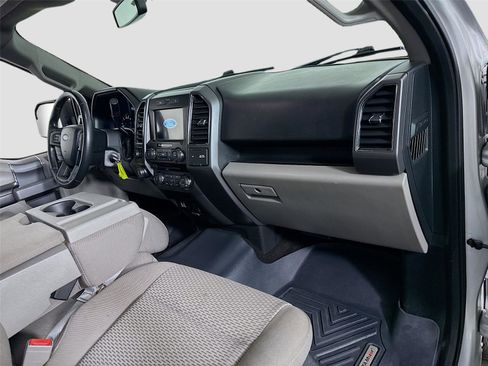 Used 2018 Ford F150 XLT w/ Equipment Group 302A Luxury image 21