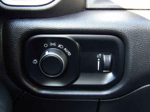 Used 2022 RAM 4500 Tradesman image 31