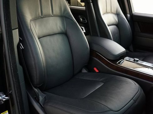 Used 2020 Land Rover Range Rover Long Wheelbase HSE image 10