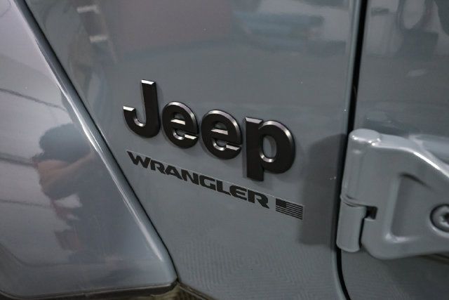 Used 2026 Jeep Wrangler Unlimited Sahara AWD/4WD image 8