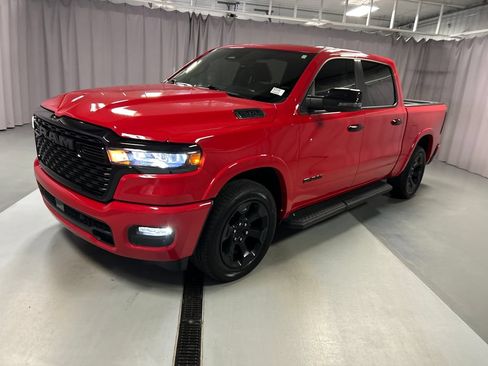 Used 2025 RAM 1500 Big Horn AWD/4WD image 3