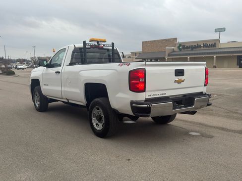 Used 2018 Chevrolet Silverado 2500 W/T w/ WT Convenience Package image 6