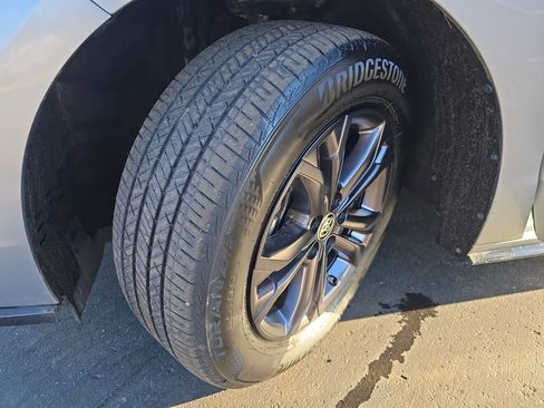 Used 2025 Toyota Sienna XSE image 35