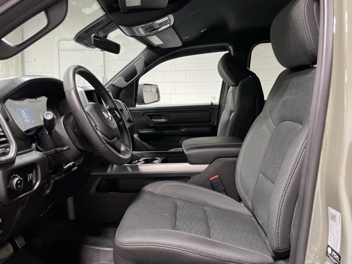 Used 2026 RAM 1500 Express AWD/4WD image 9
