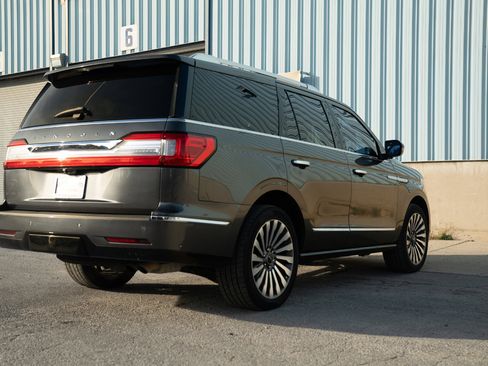 Used 2018 Lincoln Navigator Reserve w/ Technology Package image 13