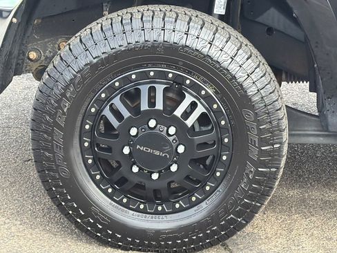 Used 2014 RAM 3500 Laramie image 24