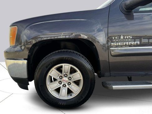 Used 2010 GMC Sierra 1500 SLE w/ Texas Edition image 53