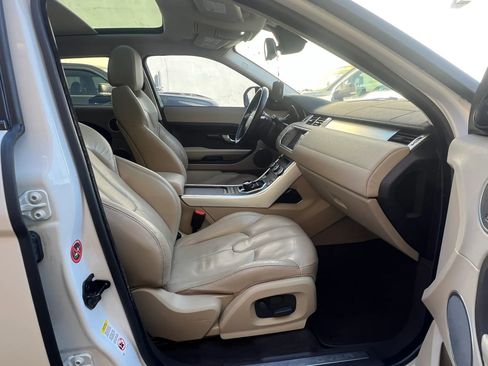 Used 2014 Land Rover Range Rover Evoque Pure Plus image 31