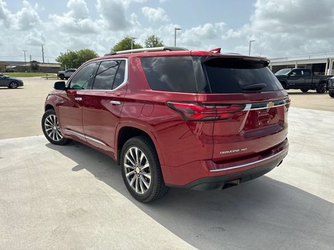 Used 2022 Chevrolet Traverse Premier w/ LPO, Floor Liner Package AWD/4WD image 5