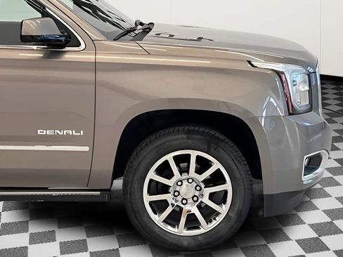 Used 2019 GMC Yukon Denali AWD/4WD image 4